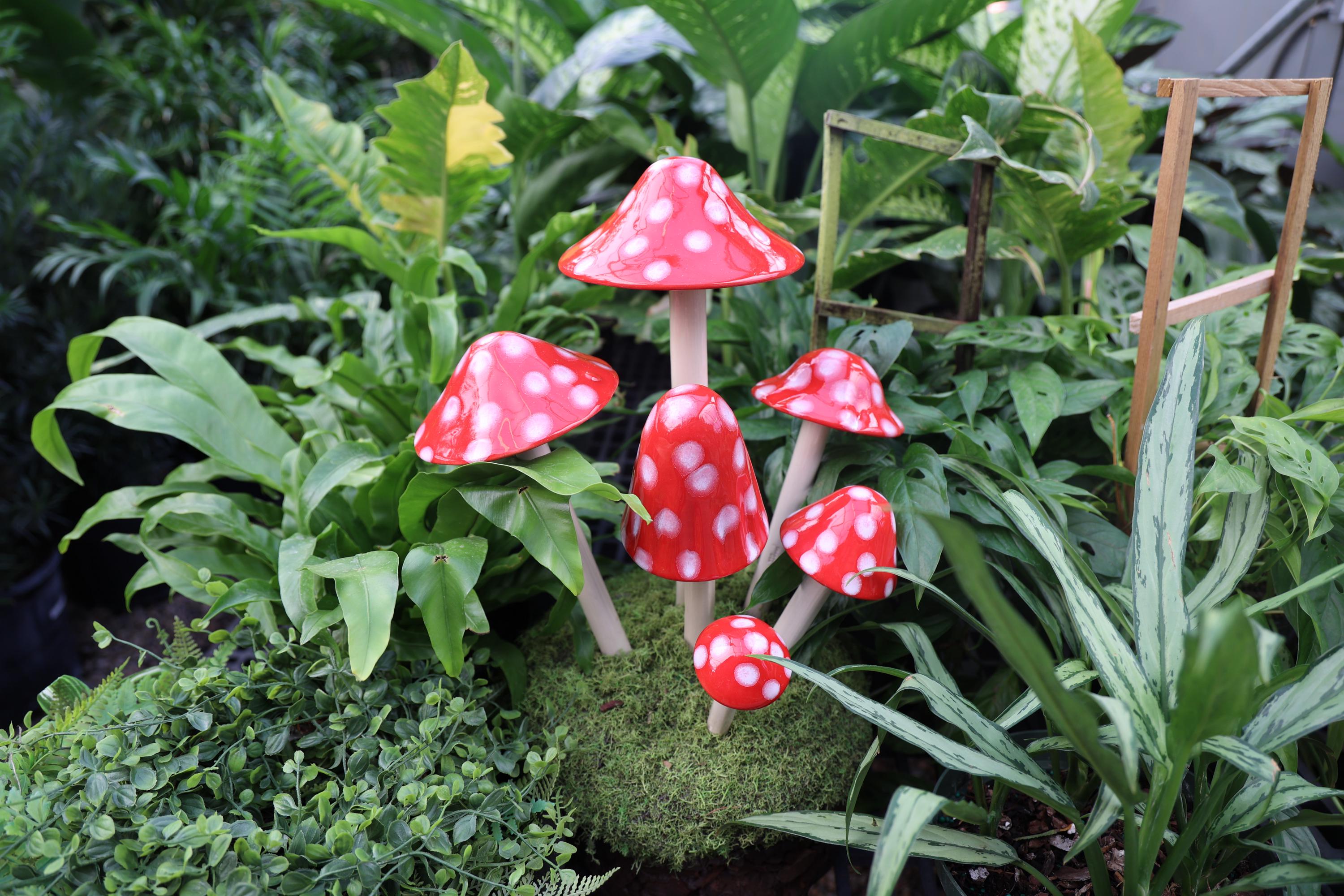 Shroomyz – Funtasmic Collection – Red Polka Dot - Image 2 of 9 | Garden Decor